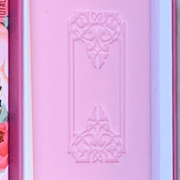 CST COMMONWEALTH PEONY PINK SCENTED BAR SOAP TRIPLE MILLED LUXURIOUS NIB - Picture 4 of 4